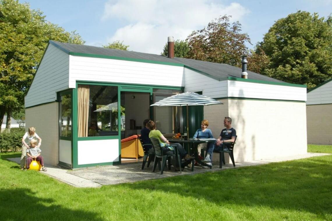 Vakantiebungalow Bisschops Simpelveld Eksteriør billede